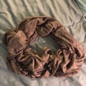 Express infinity scarf
